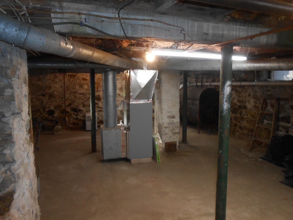 48 Dawson Road Worcester, MA 01602 - Photo 11 of 15 Gallery Image 11