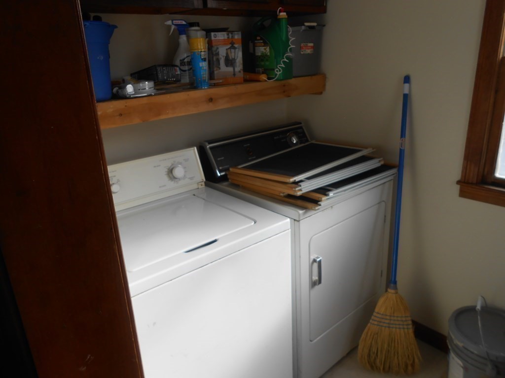48 Dawson Road Worcester, MA 01602 - Photo 7 of 15 Gallery Image 7
