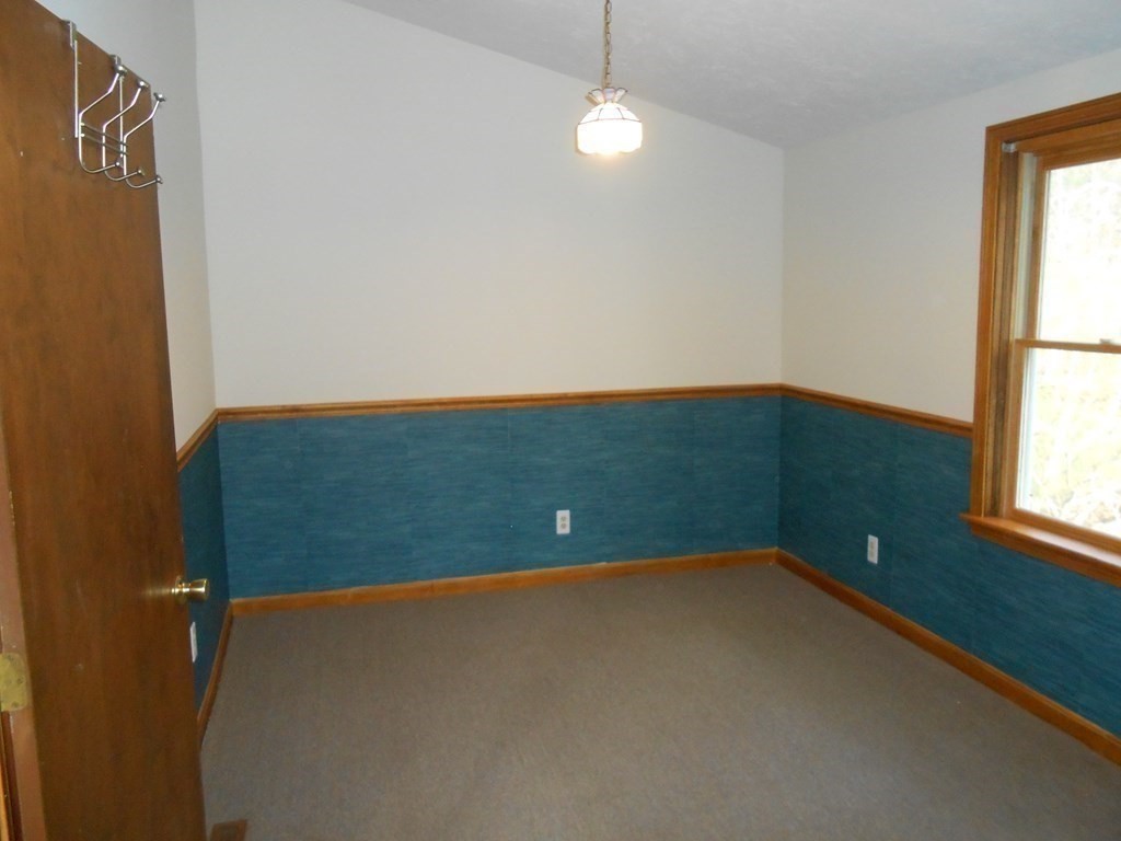 48 Dawson Road Worcester, MA 01602 - Photo 9 of 15 Gallery Image 9