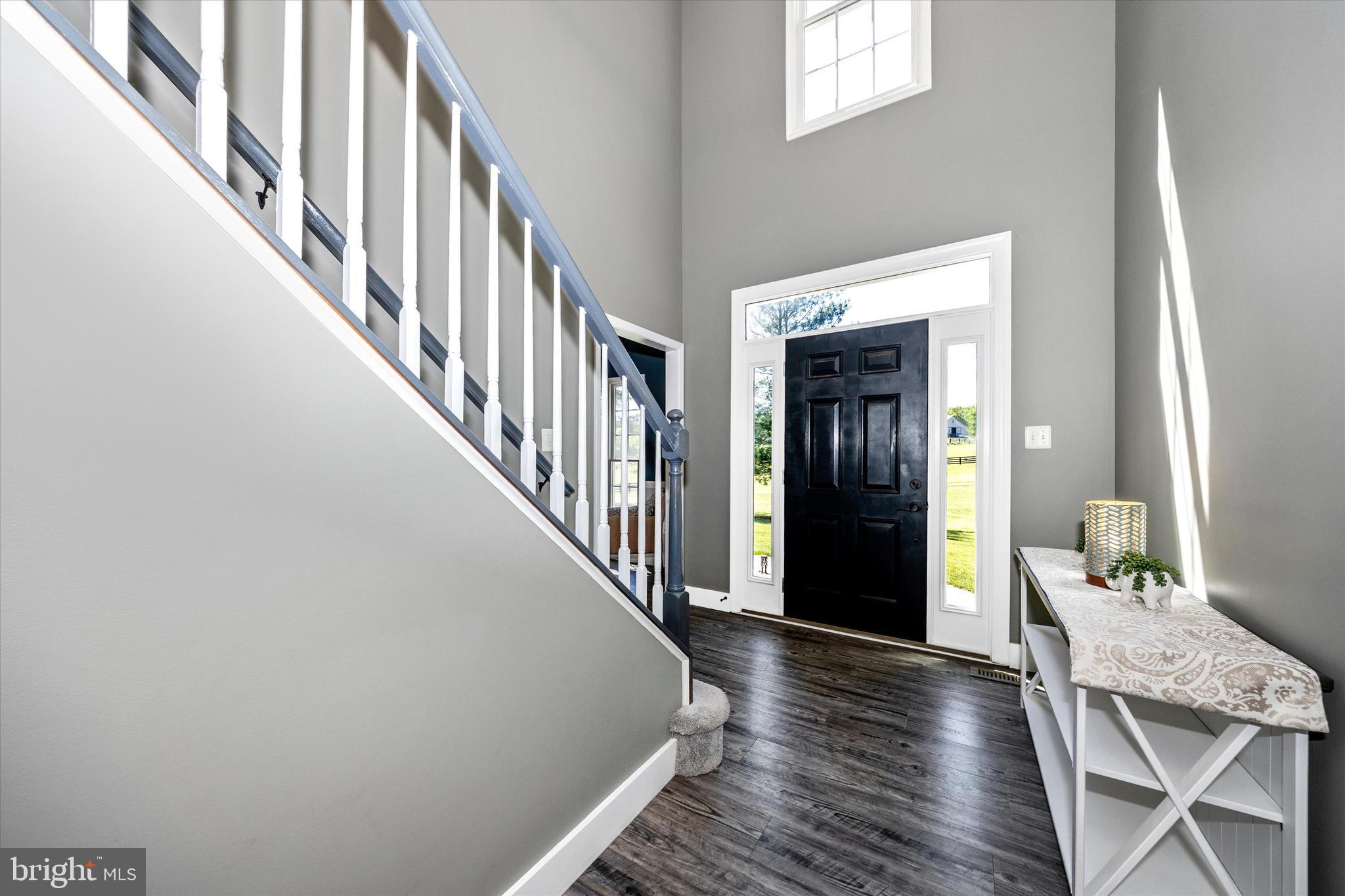 12551 New Windsor Road Union Bridge, MD 21791 - Photo 9 of 60 Foyer