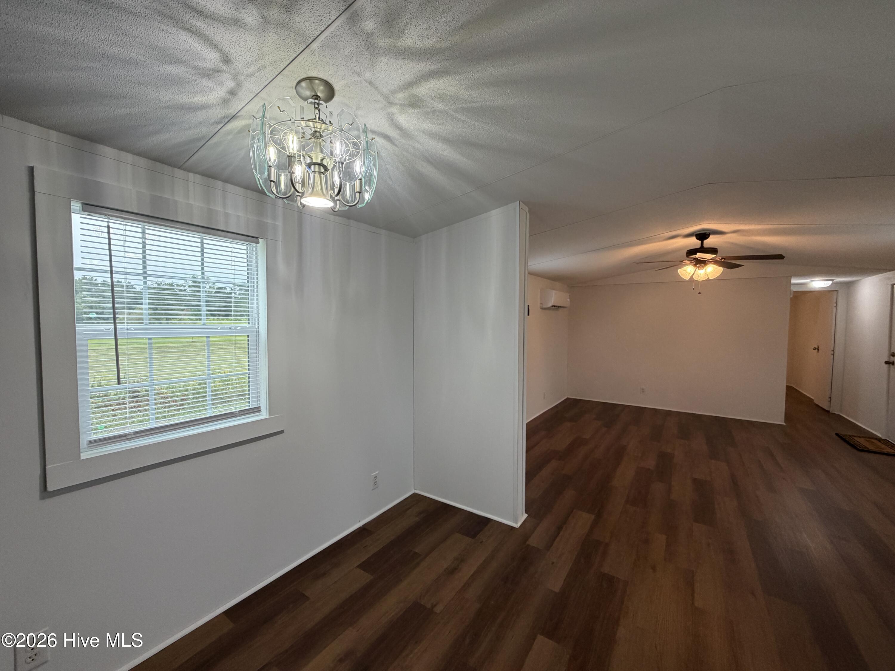 464 Batchelor Road, Unit 2 Richlands, NC 28574 - Photo 3 of 9 Dining