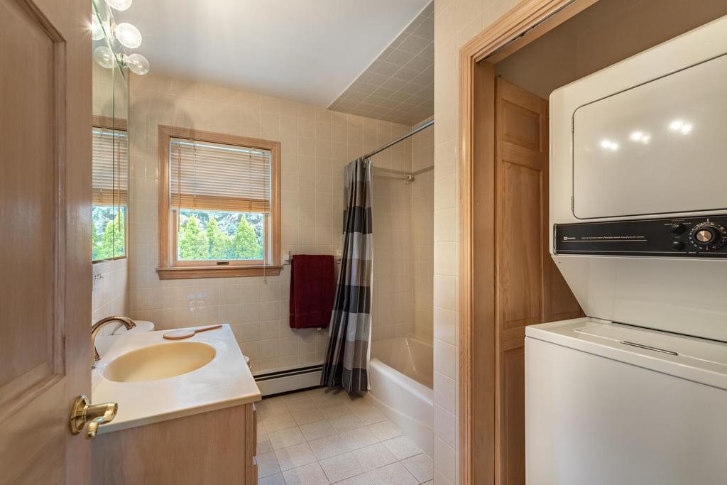 42 Spring Road Nahant, MA 01908 - Photo 26 of 35 Gallery Image 26