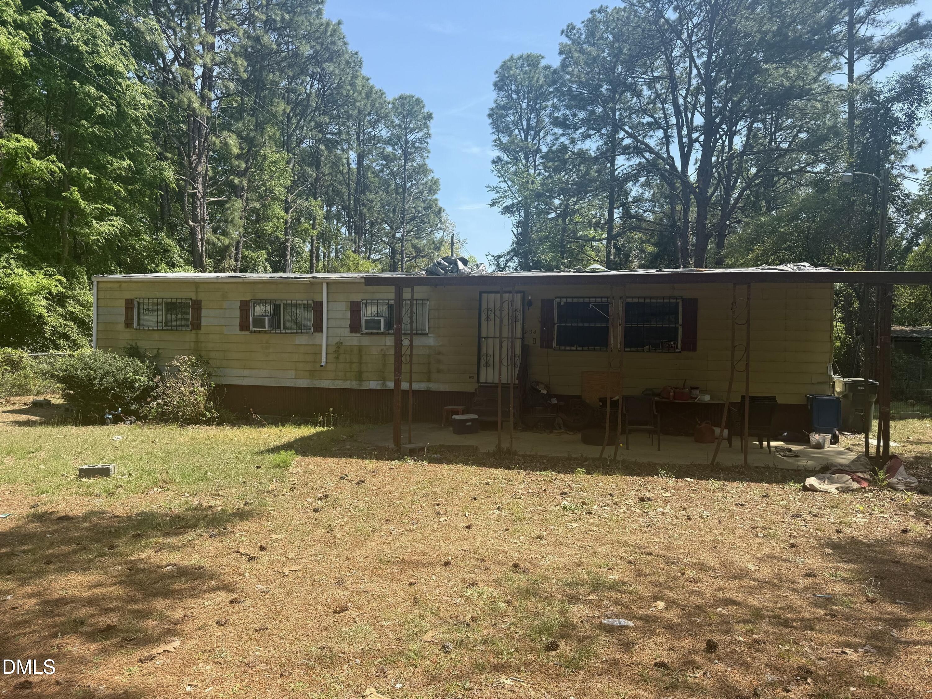 334 Old Shaw Road Fayetteville, NC 28303 - Photo 3 of 6 .