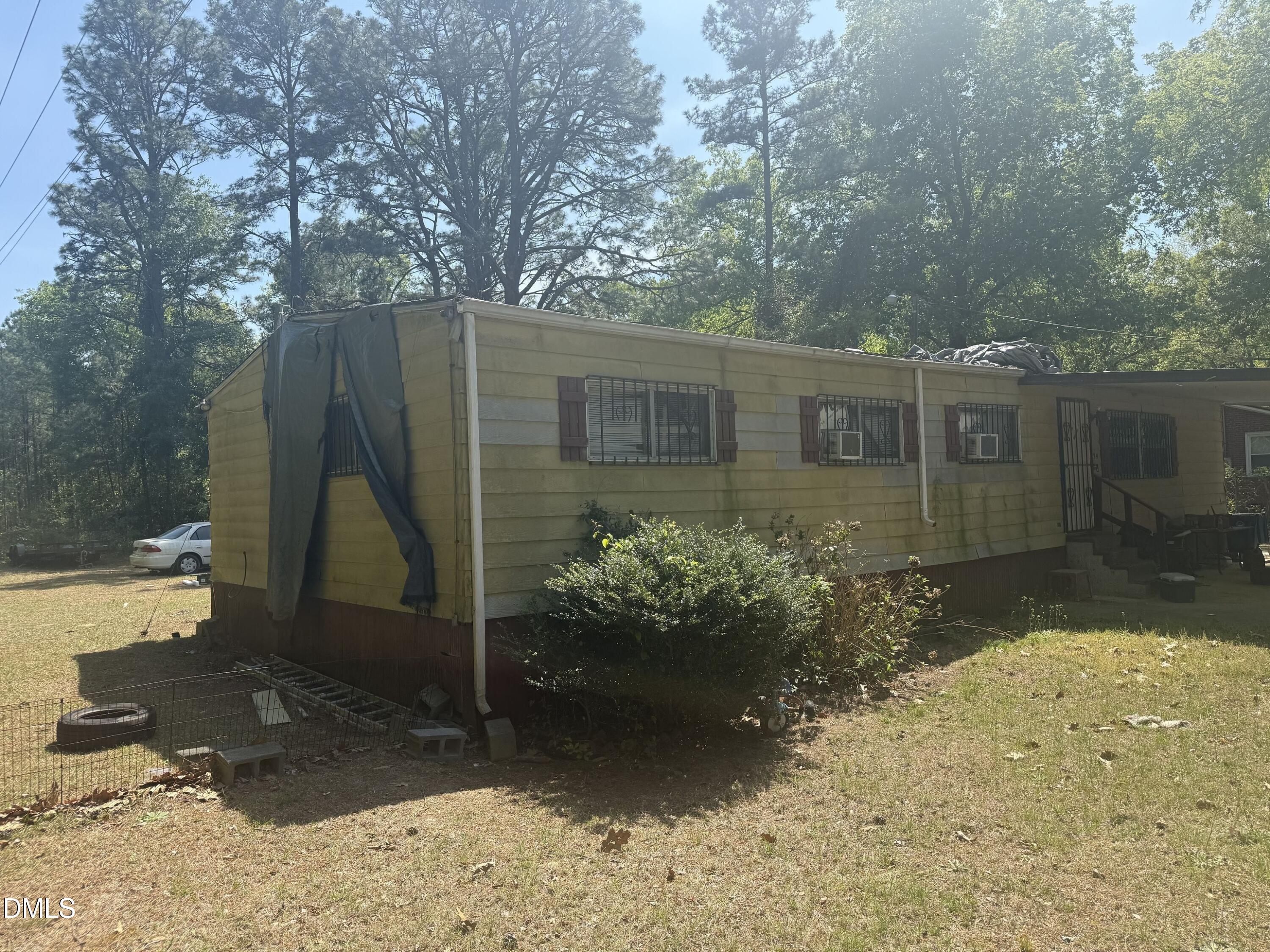 334 Old Shaw Road Fayetteville, NC 28303 - Photo 5 of 6 .