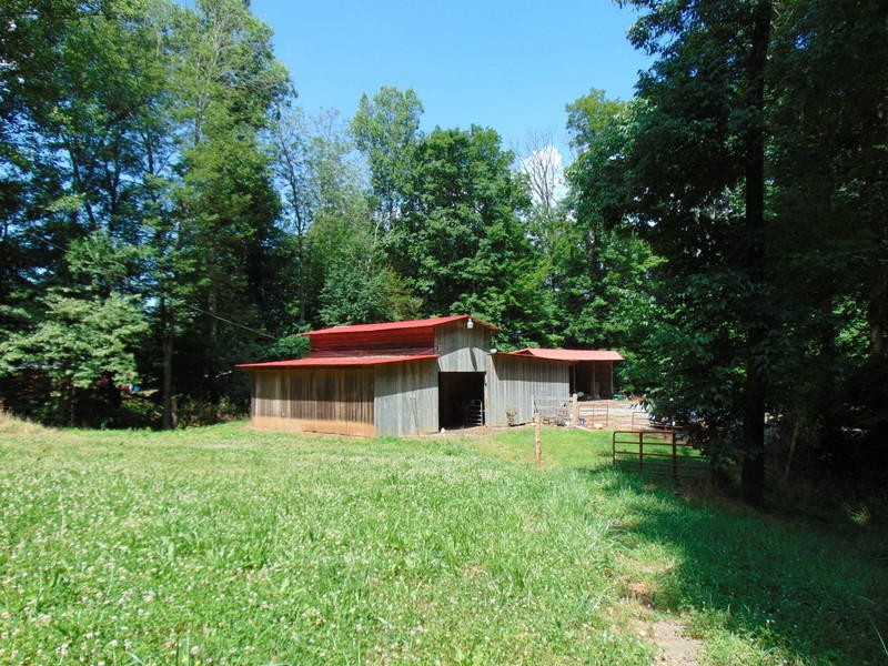 438 Bacon Springs Road Clinton, TN 37716 - Photo 6 of 35 Gallery Image 6