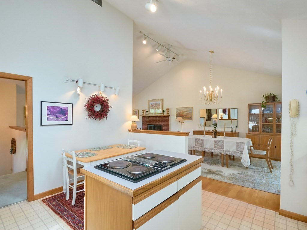 12 Shelley Road Arlington, MA 02476 - Photo 14 of 36 Gallery Image 14