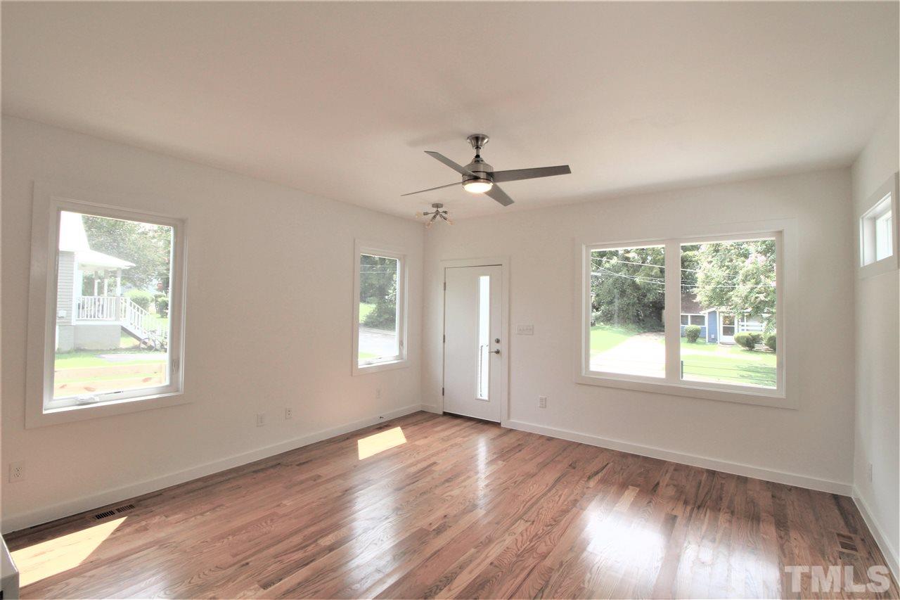218 Heck Street Raleigh, NC 27601 - Photo 8 of 24