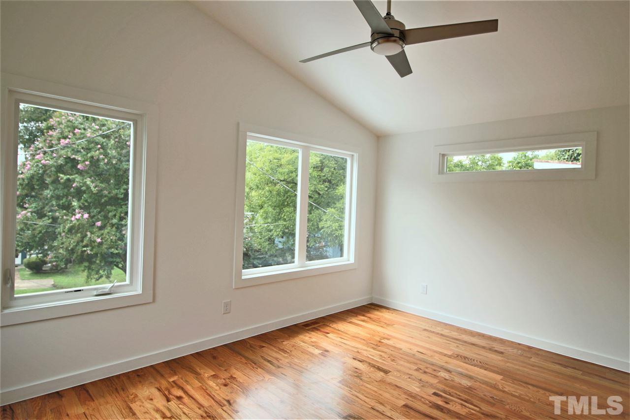 218 Heck Street Raleigh, NC 27601 - Photo 10 of 24