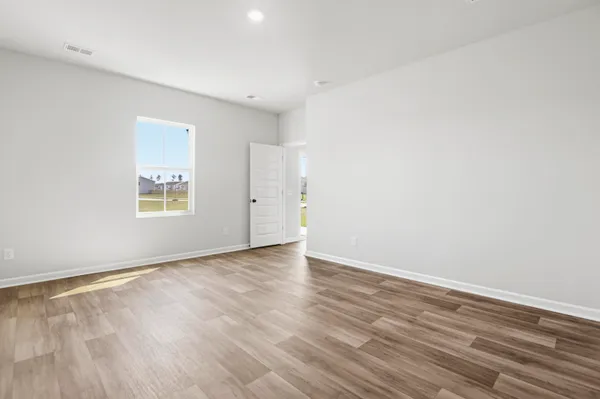 $2,750 | 376 Tiliwa Street, Summerville, SC 29486