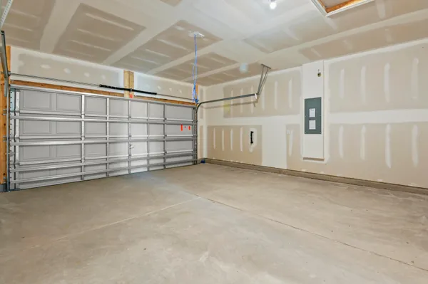 $2,750 | 376 Tiliwa Street, Summerville, SC 29486