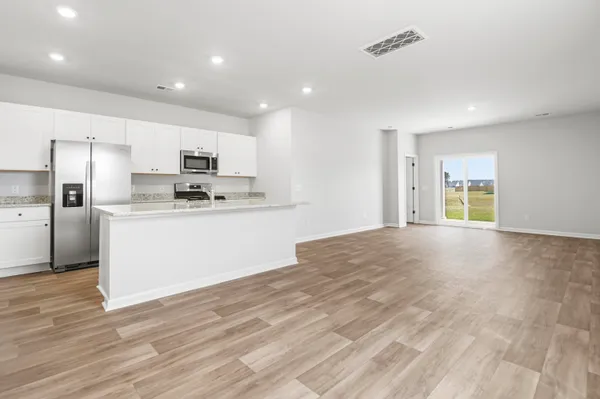 $2,750 | 376 Tiliwa Street, Summerville, SC 29486