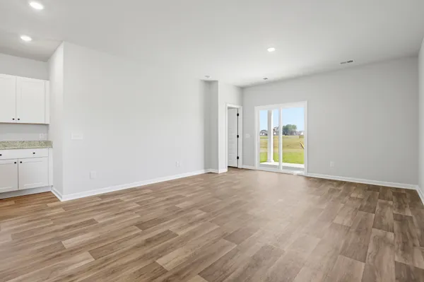 $2,750 | 376 Tiliwa Street, Summerville, SC 29486