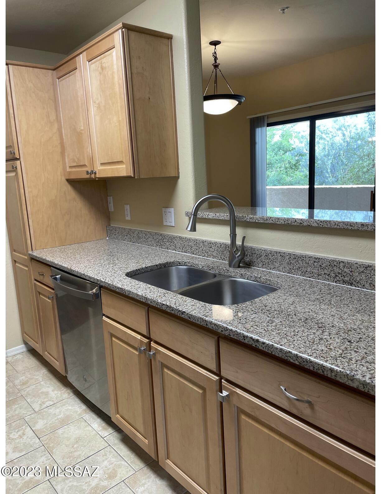 2550 East River Road, Unit 20201 Tucson, AZ 85718 - Photo 17 of 32