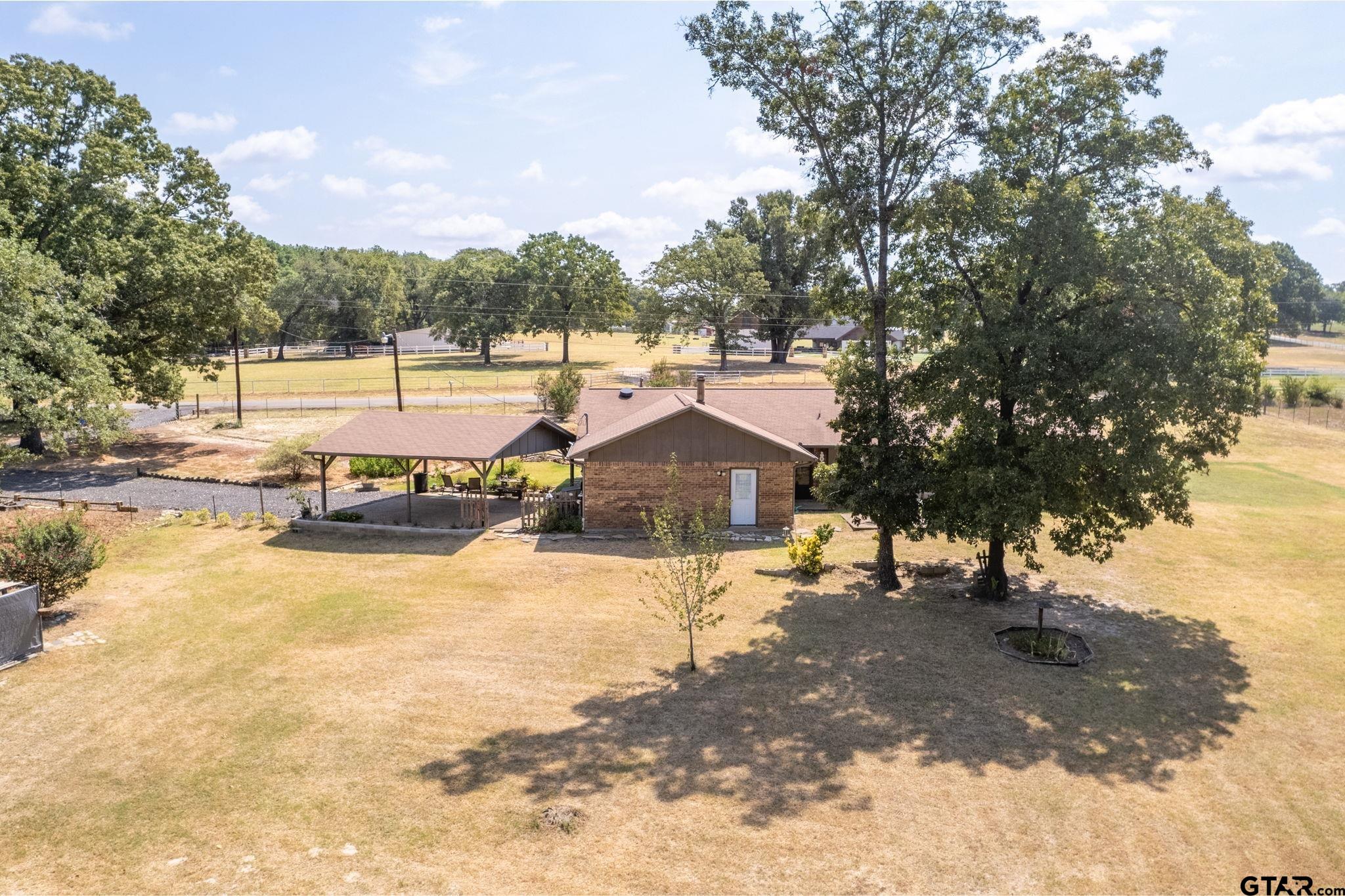 13402 County Road 1131 Flint, TX 75762 - Photo 2 of 31