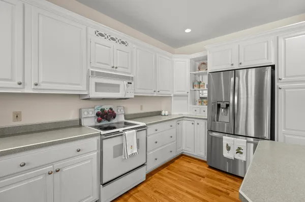 $580,000 | 8863 West PQ Avenue, Mattawan, MI 49071