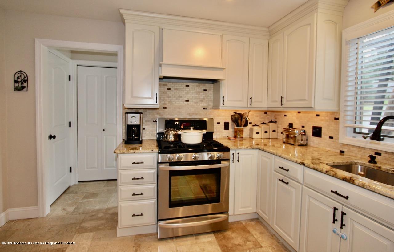 226 Valley Road Neptune Township, NJ 07753 - Photo 3 of 34 226 val - 30