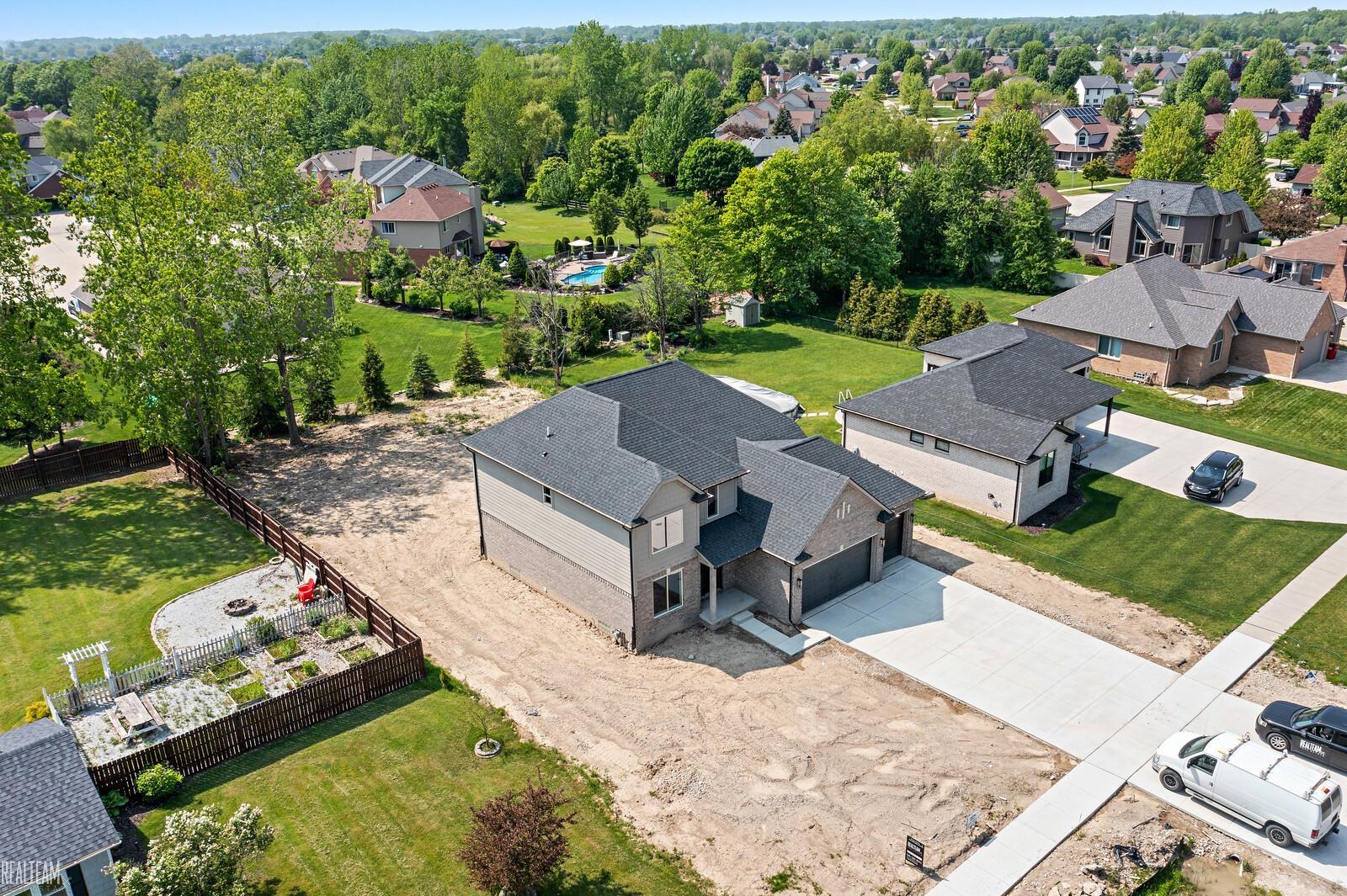 52385 Sass Road New Baltimore, MI 48047 - Photo 32 of 39 50152733-7A0FD16F-E1A9-4B88-A726-AC85DC68F4DB.JPG