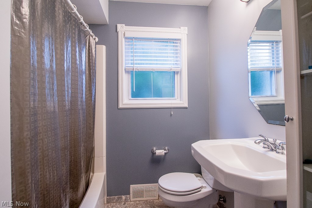 30825 Clarmont Road Willowick, OH 44095 - Photo 18 of 28