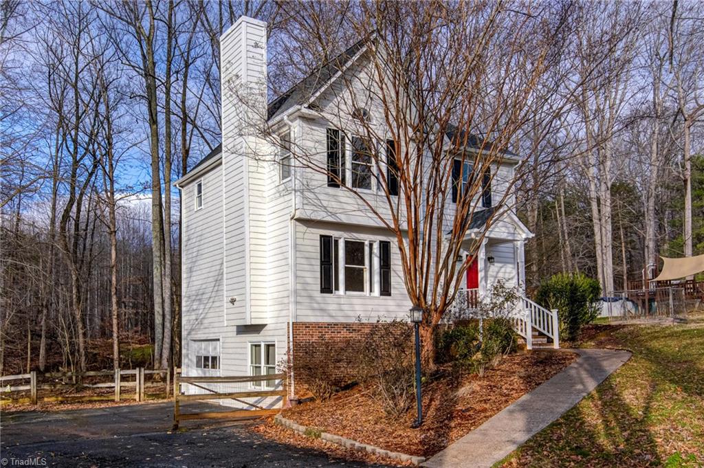 5509 Salem View Road Pfafftown, NC 27040 - Photo 2 of 35 Gallery Image 2