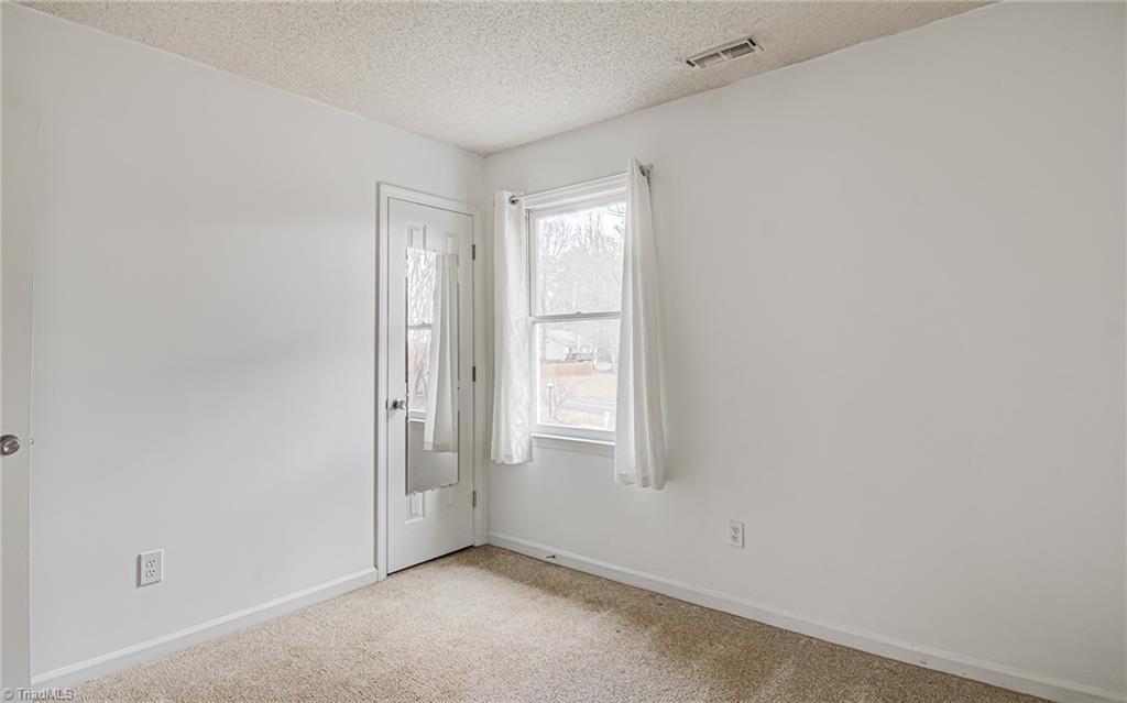 5509 Salem View Road Pfafftown, NC 27040 - Photo 24 of 35 Gallery Image 24