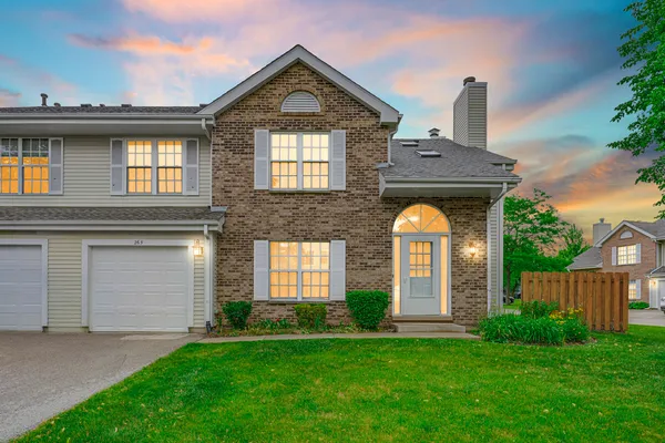 $275,000 | 265 Yorkshire Court, Gurnee, IL 60031