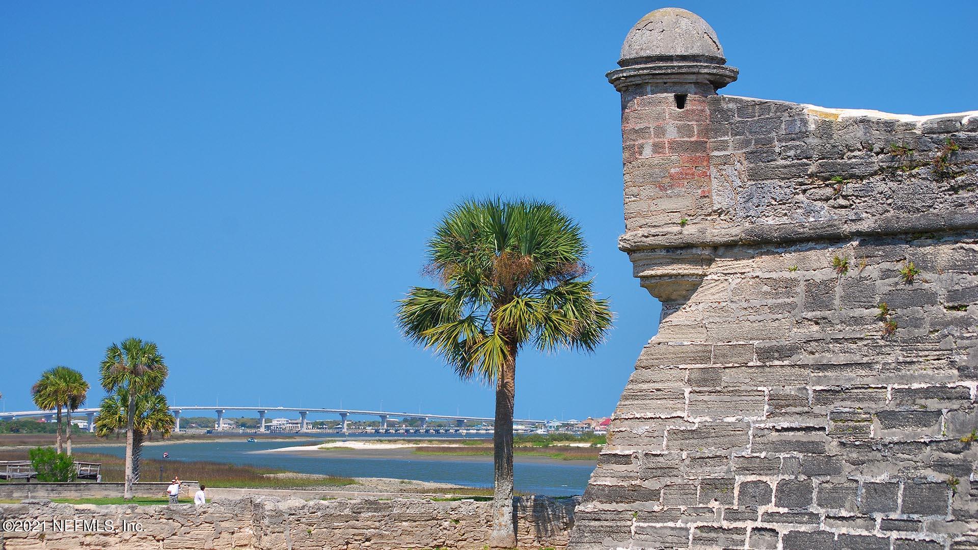 465 Narvarez Avenue St. Augustine, FL 32084 - Photo 33 of 40 castillo_de_san_marco_sentry_h