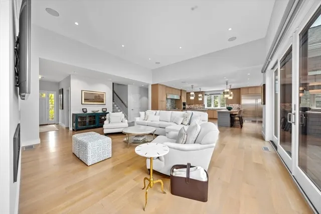 $3,999,000 | 2 Black Rock Drive, Hingham, MA 02043