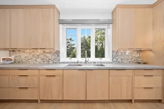 $3,999,000 | 2 Black Rock Drive, Hingham, MA 02043