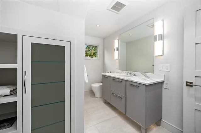 $3,999,000 | 2 Black Rock Drive, Hingham, MA 02043