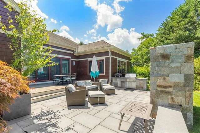 $3,999,000 | 2 Black Rock Drive, Hingham, MA 02043