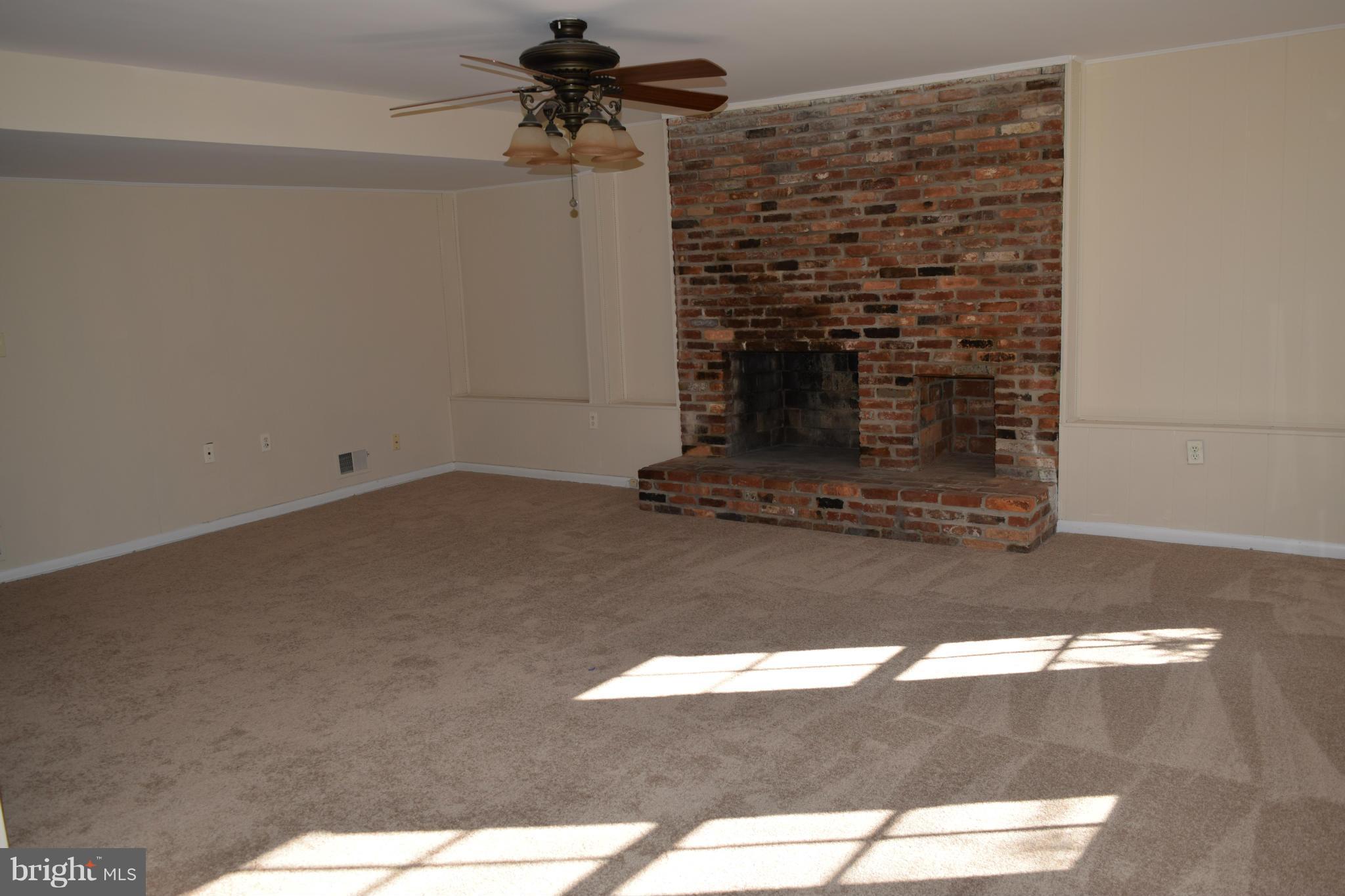 8308 Nightingale Drive Greenbelt, MD 20770 - Photo 12 of 30 Family Room