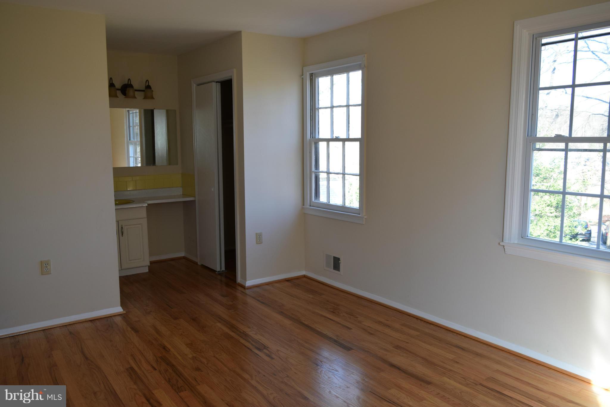 8308 Nightingale Drive Greenbelt, MD 20770 - Photo 18 of 30 Bedroom (Master)