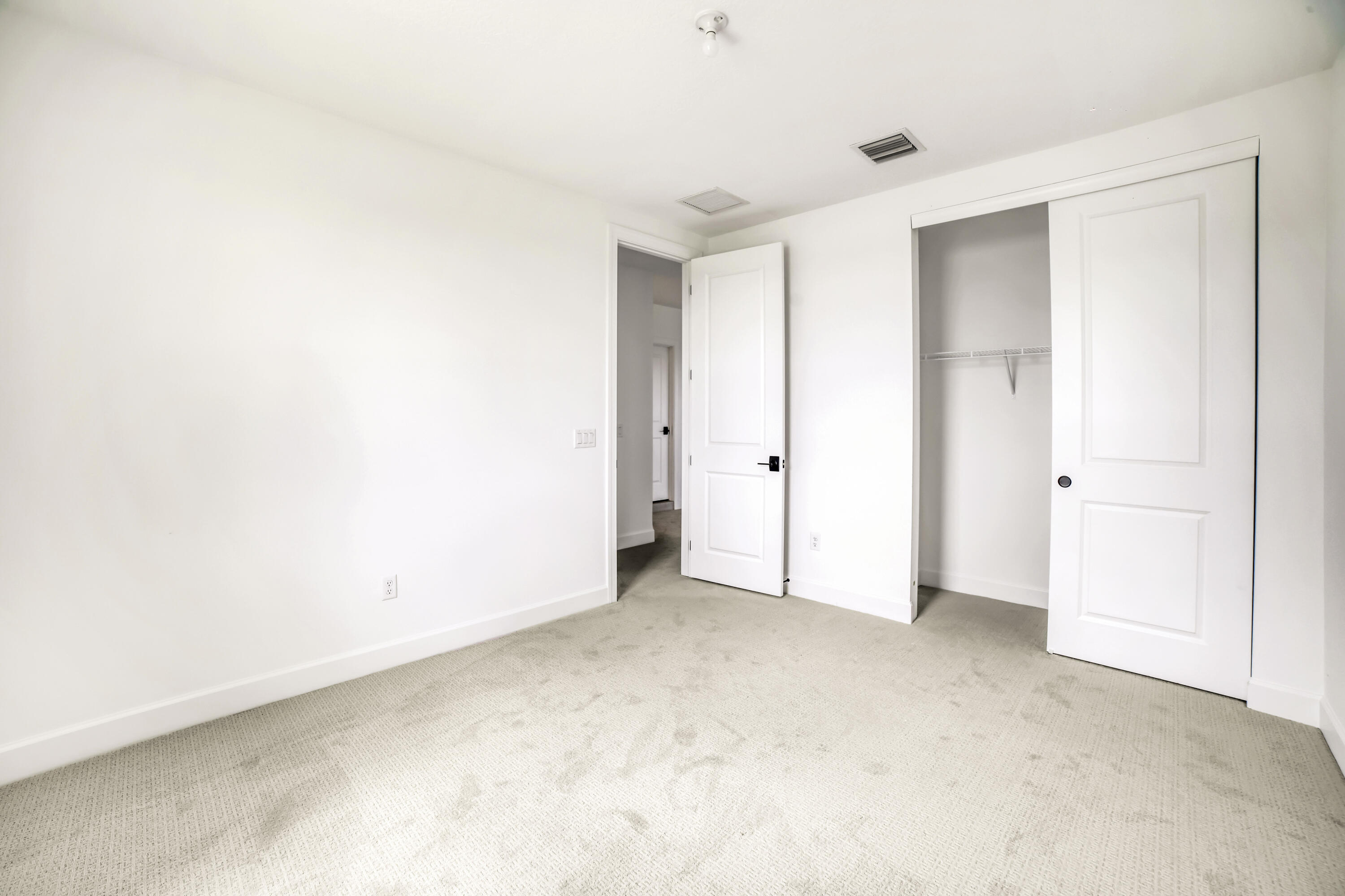 20161 Southeast Bridgewater Drive Jupiter, FL 33458 - Photo 43 of 50 a view of an empty room