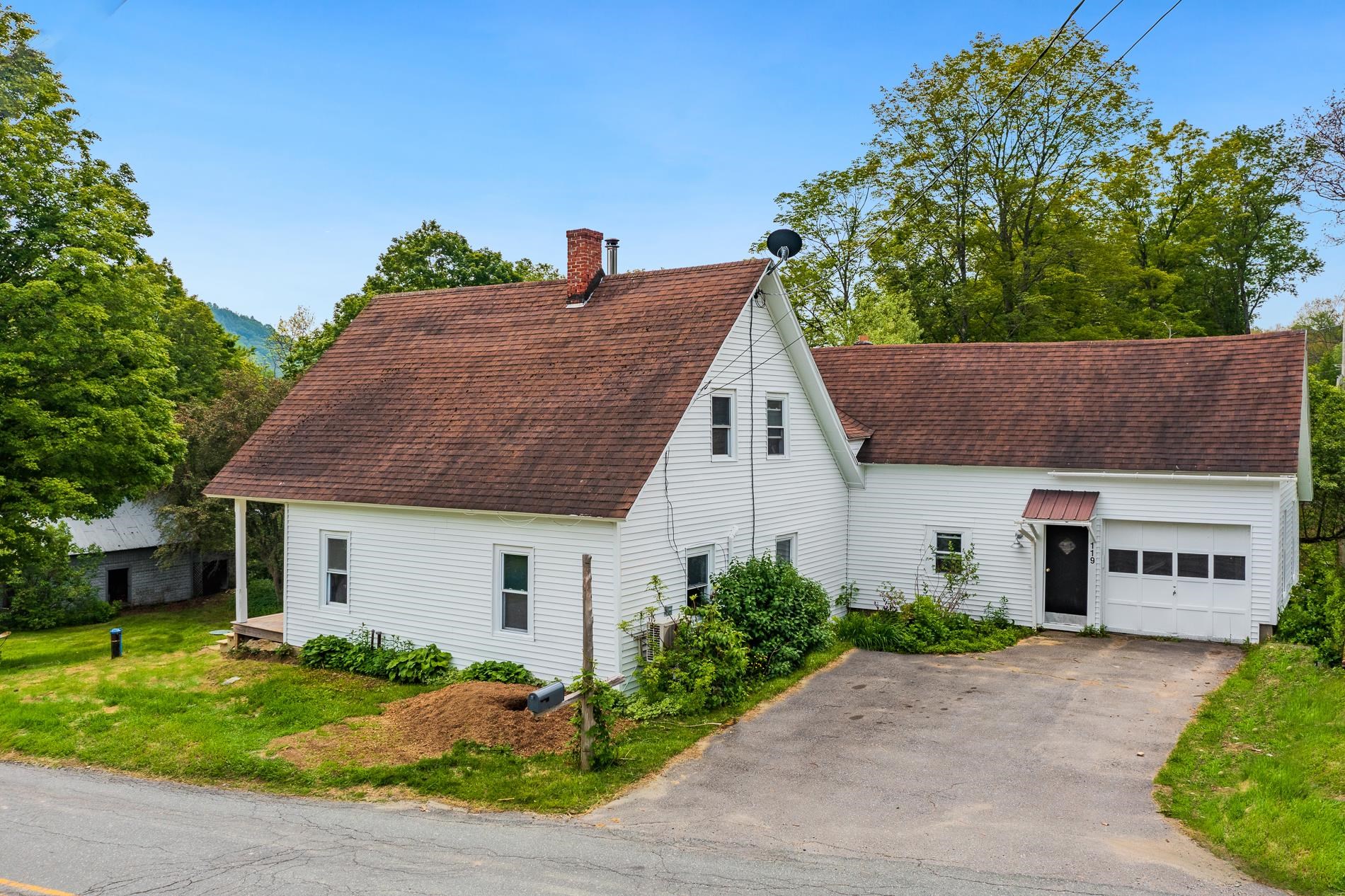 119 Tyson Road Reading, VT 05062 - Photo 4 of 40