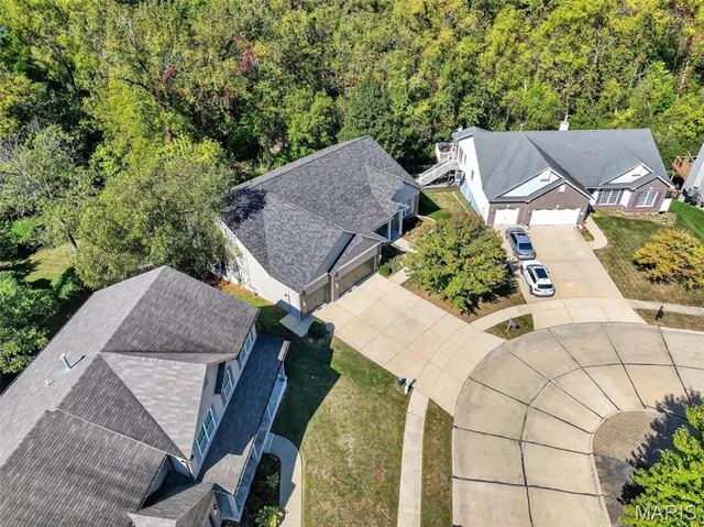 $425,000 | 121 Kendl Court, Florissant, MO 63031