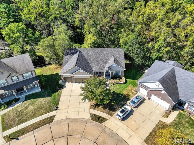 $425,000 | 121 Kendl Court, Florissant, MO 63031