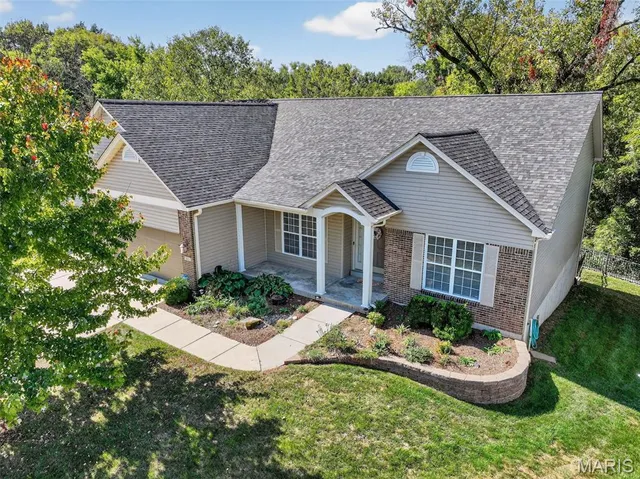 $425,000 | 121 Kendl Court, Florissant, MO 63031