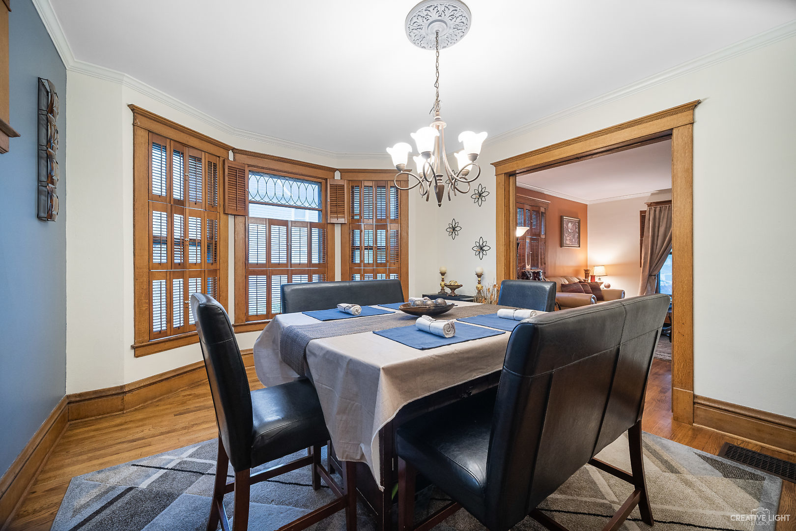 833 North Spring Street Elgin, IL 60120 - Photo 9 of 27