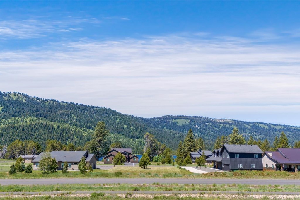 13140 Hawks Bay Road, Unit 24 Donnelly, ID 83615 - Photo 12 of 26