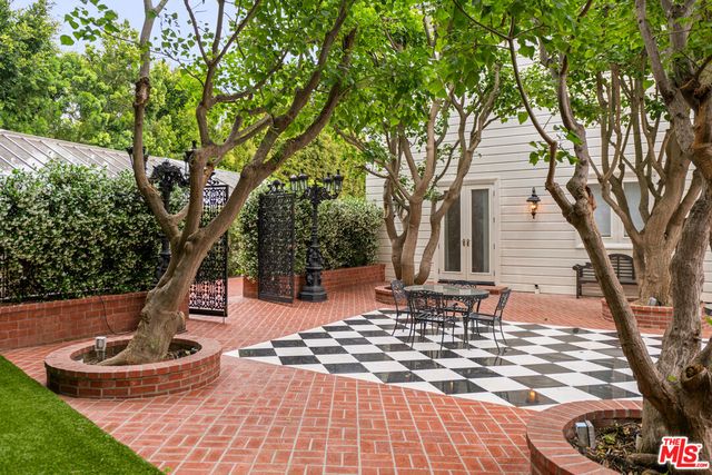 $43,500,000 | 10250 Sunset Boulevard, Los Angeles, CA 90077