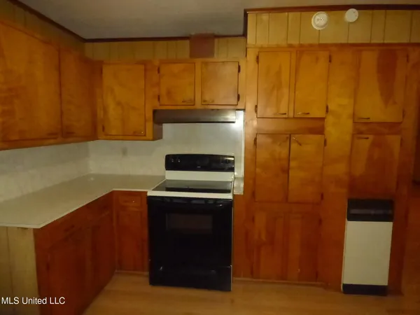 $950 | 2018 Stewart Lane, Osyka, MS 39657