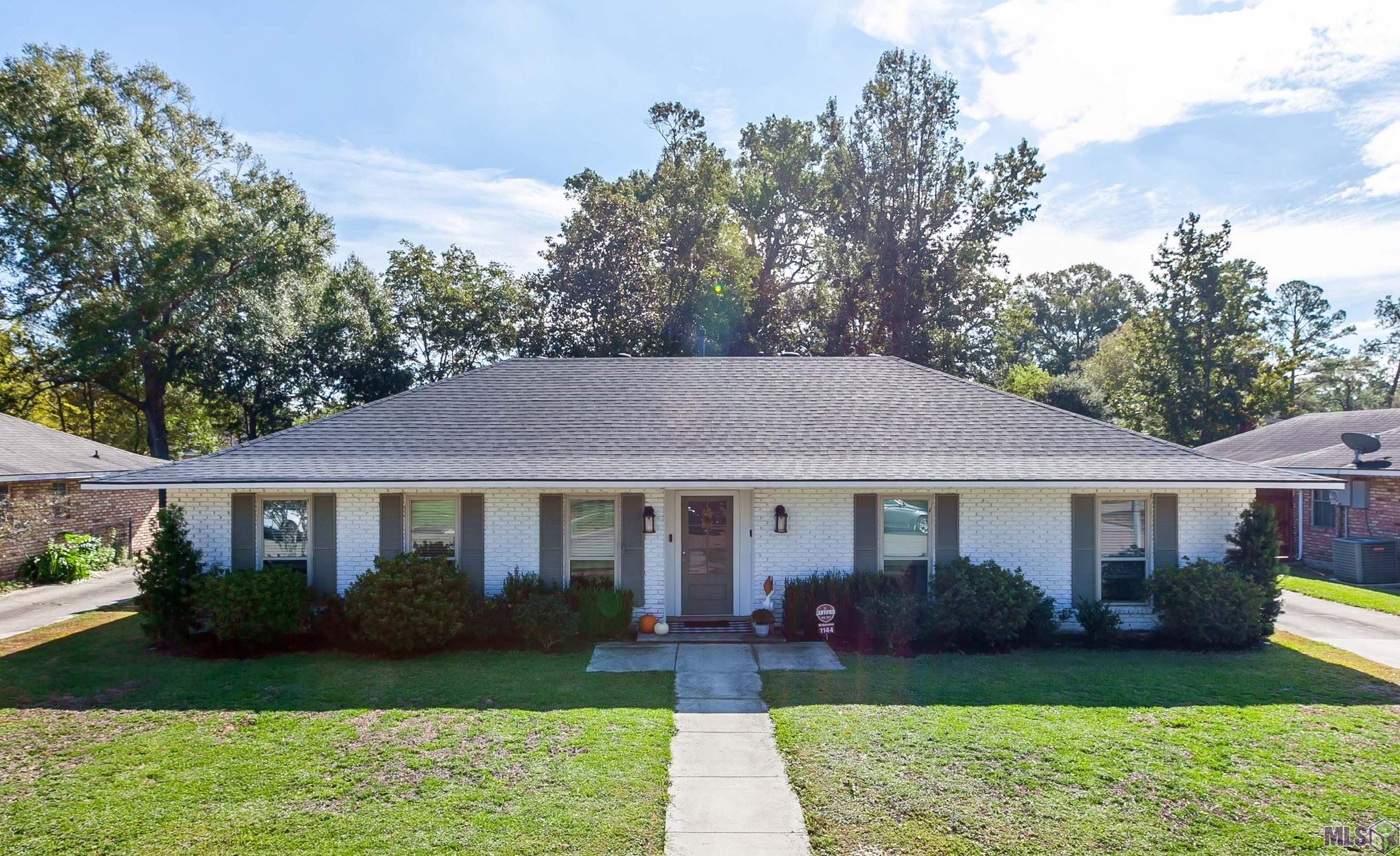 1144 Rue Crozat Baton Rouge, LA 70810 - Photo 2 of 39