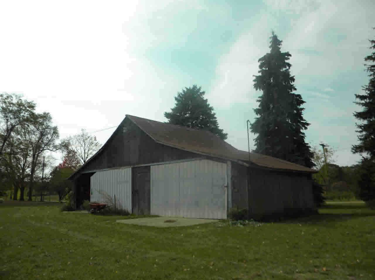 3758 North Baldwin Road Owosso, MI 48867 - Photo 25 of 89 21379476-24.JPG