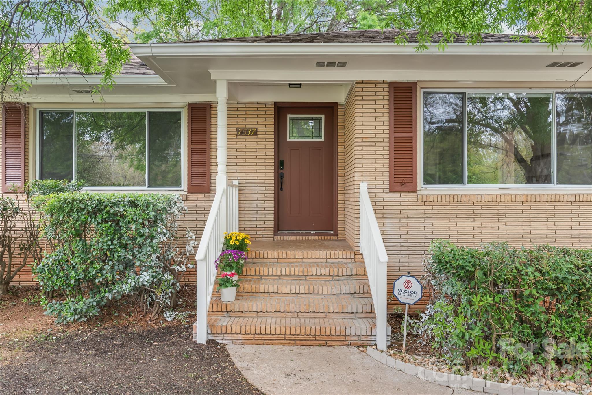 7537 Monroe Road Charlotte, NC 28212 - Photo 3 of 37