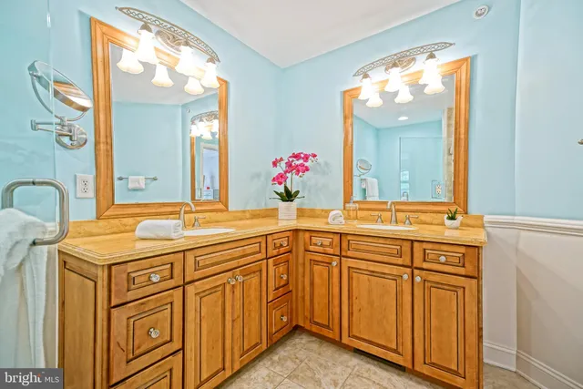 $1,100,000 | 117 Savannah Road, Unit B, Lewes, DE 19958