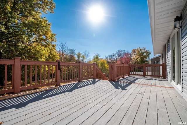 $229,000 | 4502 Northwest Scenic Drive, Peoria, IL 61615