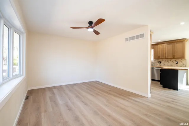 $229,000 | 4502 Northwest Scenic Drive, Peoria, IL 61615