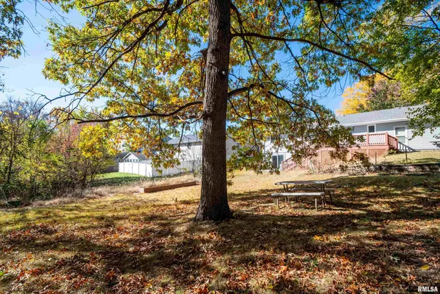 $229,000 | 4502 Northwest Scenic Drive, Peoria, IL 61615