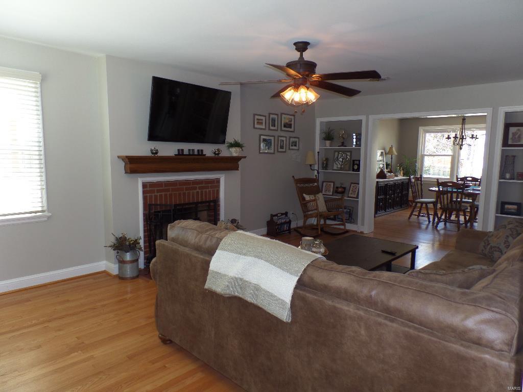1183 North Berry Road Glendale, MO 63122 - Photo 12 of 37 Gallery Image 12