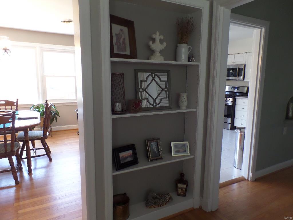 1183 North Berry Road Glendale, MO 63122 - Photo 15 of 37 Gallery Image 15